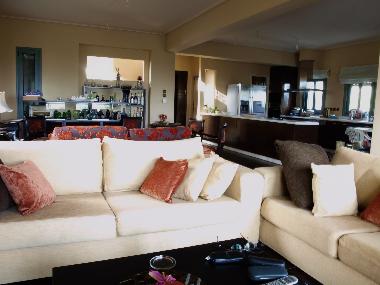 Cama y desayuno en KINETA (Attiki)Casa de vacaciones