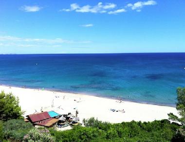 playa en frente de la residencia