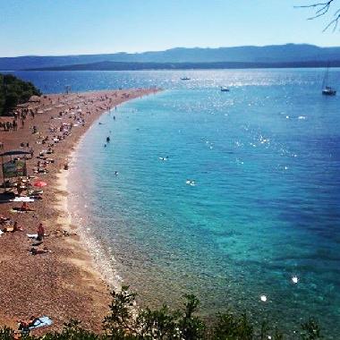 Cama y desayuno en Bol (Splitsko-Dalmatinska)Casa de vacaciones
