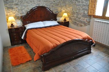 Habitacin La Figuera pueden haber una cama addicional de 190x90 y un cuna