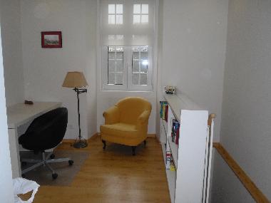 Sala de Entrada se vendo la escalera de acceso al Saln a bajo