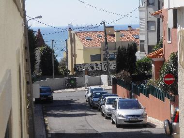 Desde nuestro edificio, vista de la calle hacia la playa