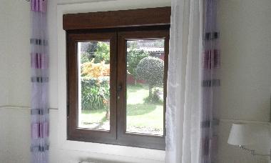 Ventana haca el jardn.