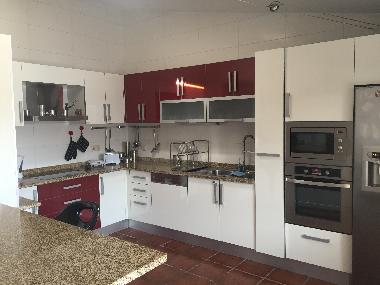 Full kitchen