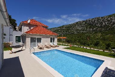 Villa en upa (Splitsko-Dalmatinska)Casa de vacaciones